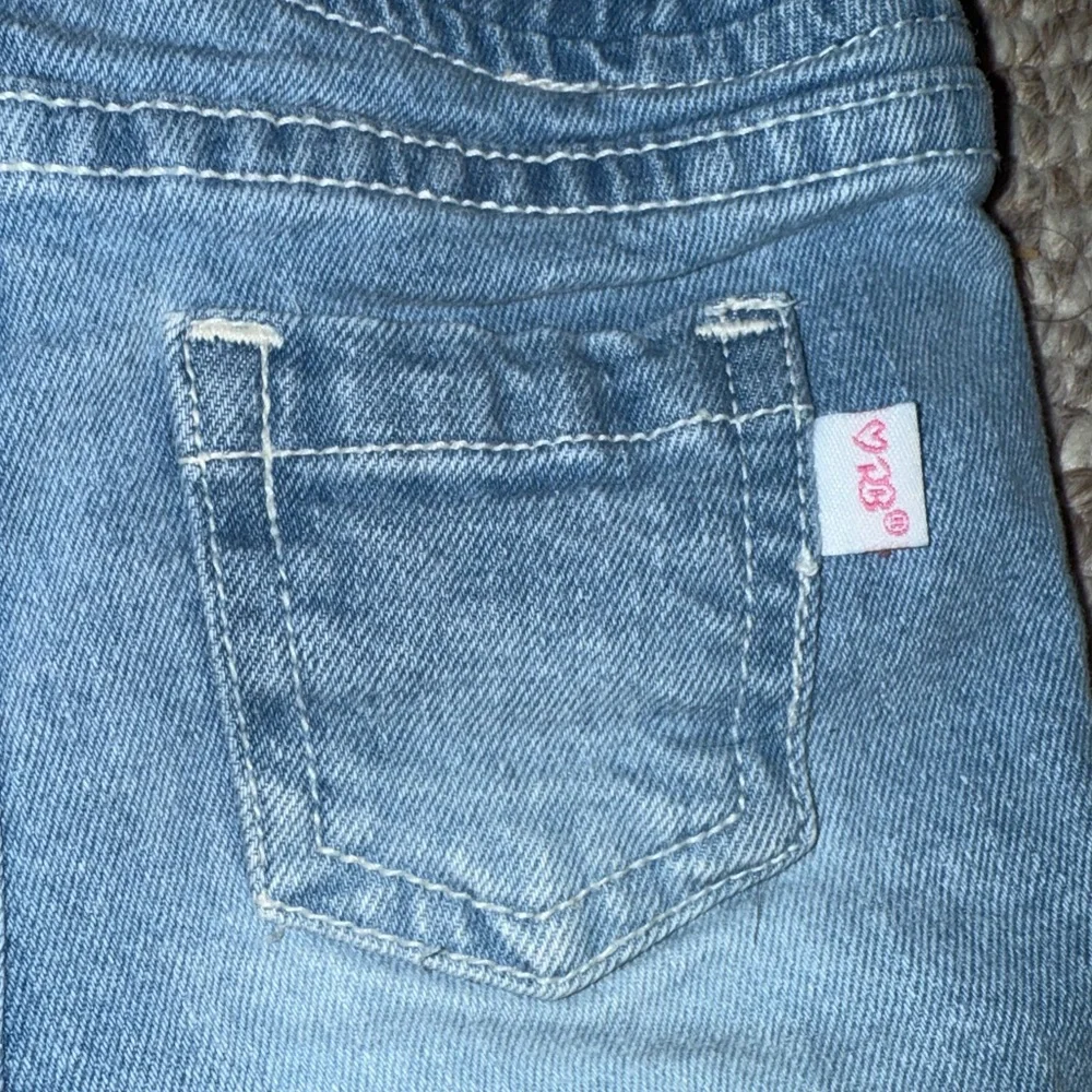 Ruffle B Jeans - Picture 3 of 4
